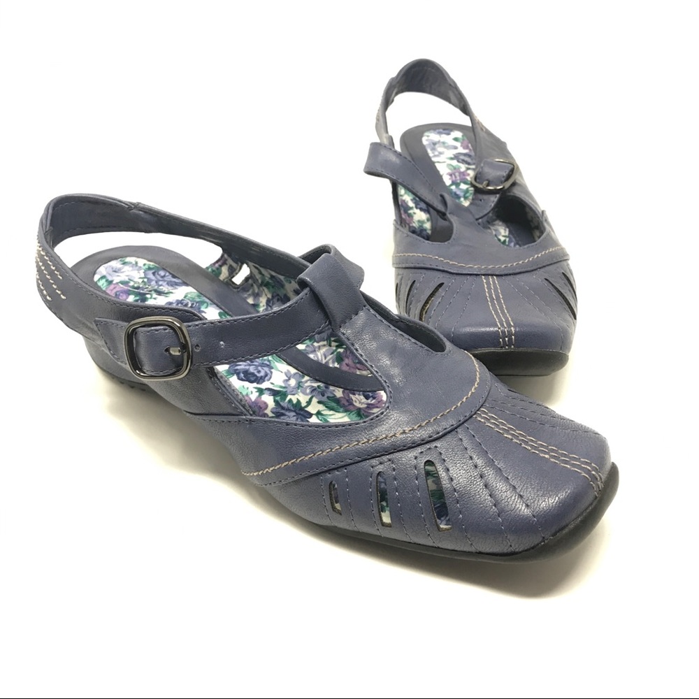 Easy Street Comfort Wave Shoes Sz 7WW 314.86
